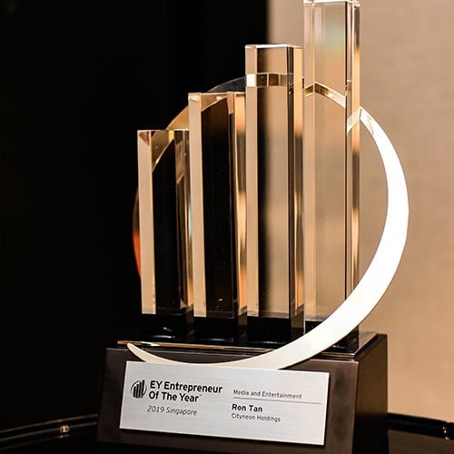 ロン タン(Ron Tan)会長が2019年のEY Entrepreneur Of The Yearを受賞。